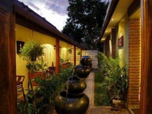 Yogyakarta Indonesia Hotel Agoda.com Good Discount Code