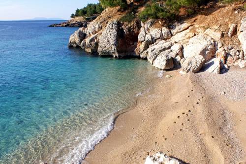 Jelsa Croatia Hotel Booking.com Good Discount Code
